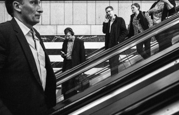 现代人忙碌的生活状态