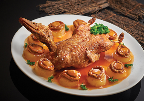 传统与现代食材结合的菜肴